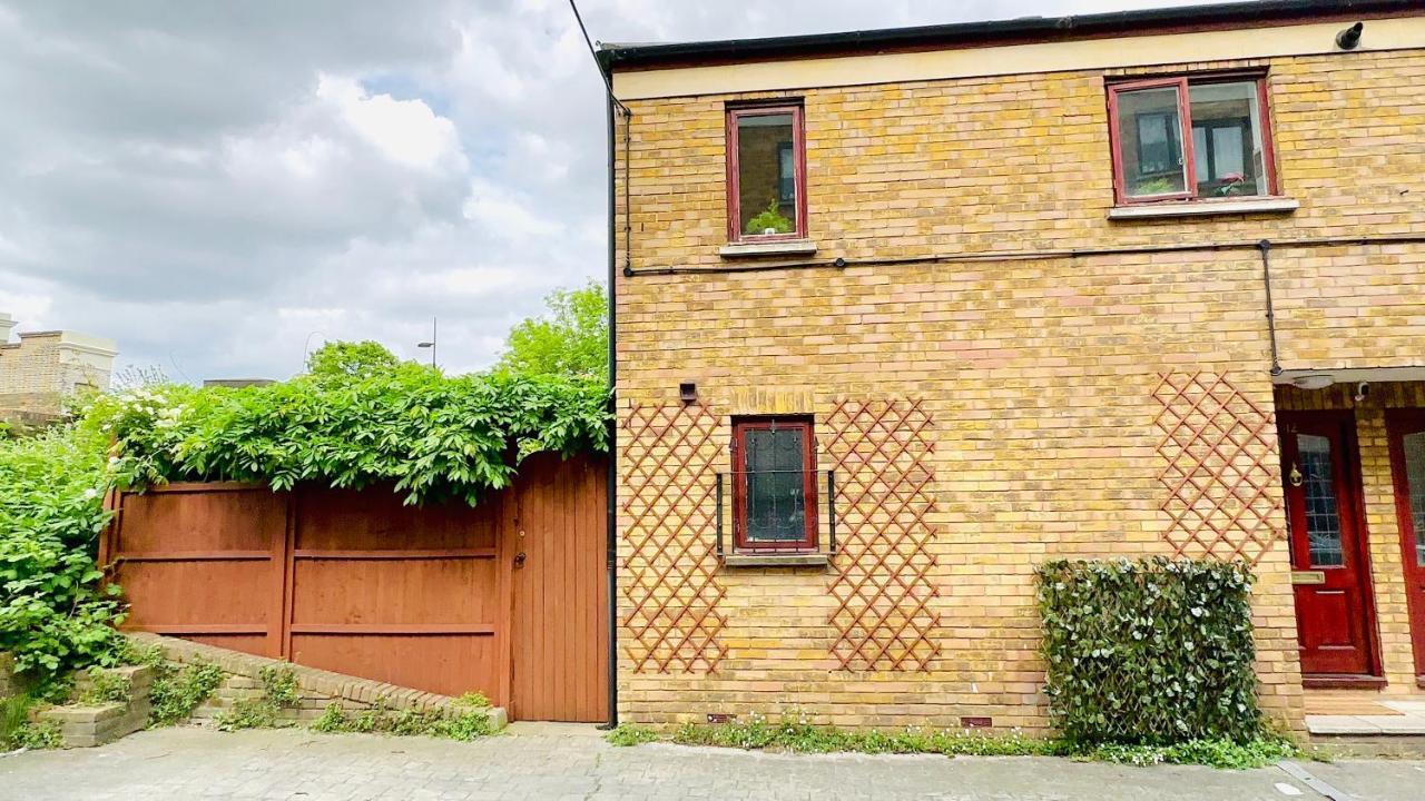 Amazing Location - City Of London- 2 Bedroom Stunning Canal View House With Private Garden,Parking & Balcony Exterior foto