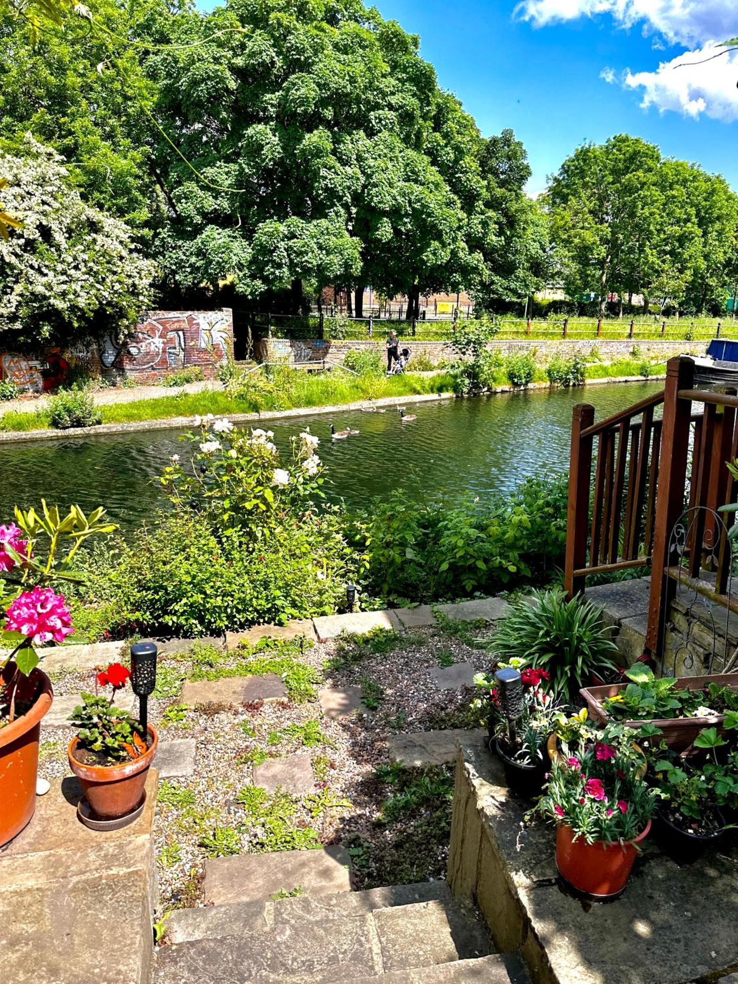 Amazing Location - City Of London- 2 Bedroom Stunning Canal View House With Private Garden,Parking & Balcony Exterior foto